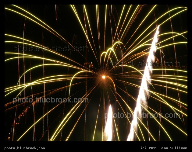 Central Burst - First Night 2011 fireworks over Boston Harbor