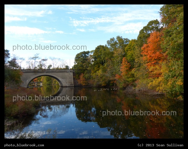 Riverside Bridge - MBTA commuter rail bridge (Worcester line) over the Charles River, Newton MA
