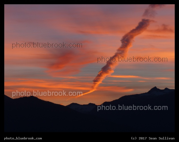 Contrail at Sunset - Corvallis MT